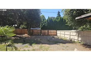 10238 N James St, Portland, OR 97203 - Photo 9