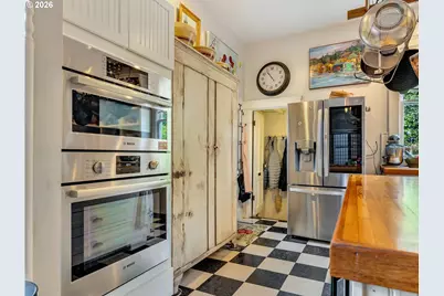 847 Exchange St, Astoria, OR 97103 - Photo 17