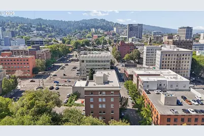 1005 SW Park Ave #302, Portland, OR 97205 - Photo 3