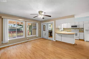 2521 SE Clark Ct, Troutdale, OR 97060 - Photo 7