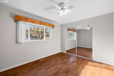 2521 SE Clark Ct, Troutdale, OR 97060 - Photo 21