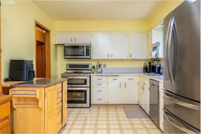 446 SE Kibling St, Troutdale, OR 97060 - Photo 15