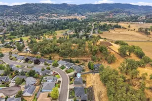 2614 Loma Vista Dr, Roseburg, OR 97471 - Photo 39