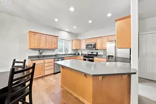 2614 Loma Vista Dr, Roseburg, OR 97471 - Photo 9