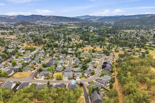 2614 Loma Vista Dr, Roseburg, OR 97471 - Photo 39