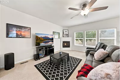 2614 Loma Vista Dr, Roseburg, OR 97471 - Photo 7