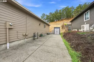2614 Loma Vista Dr, Roseburg, OR 97471 - Photo 27