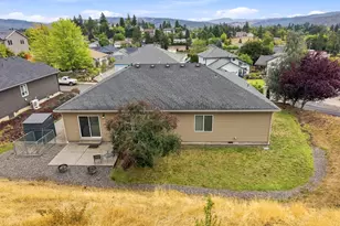 2614 Loma Vista Dr, Roseburg, OR 97471 - Photo 31