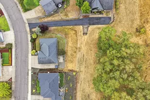 2614 Loma Vista Dr, Roseburg, OR 97471 - Photo 37
