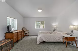 135 Light Ct, Roseburg, OR 97471 - Photo 11