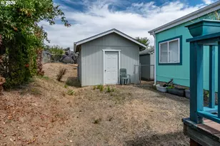 135 Light Ct, Roseburg, OR 97471 - Photo 27
