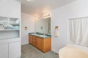 135 Light Ct, Roseburg, OR 97471 - Photo 15