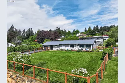 241 NE Shepherd Ave, Stevenson, WA 98648 - Photo 1
