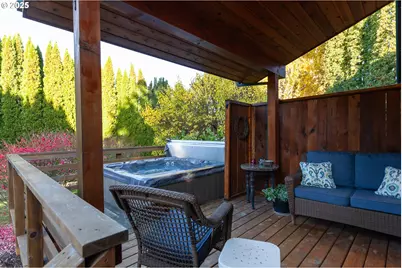 3056 Highway 35, Hood River, OR 97031 - Photo 33