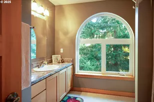 3056 Hwy 35, Hood River, OR 97031 - Photo 43