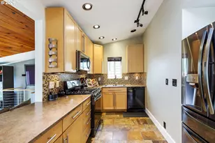 13975 Forsythe Rd, Oregon City, OR 97045 - Photo 17