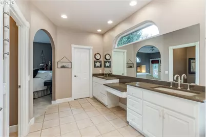 2490 NW Horizon Dr, McMinnville, OR 97128 - Photo 25