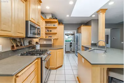 2490 NW Horizon Dr, McMinnville, OR 97128 - Photo 15