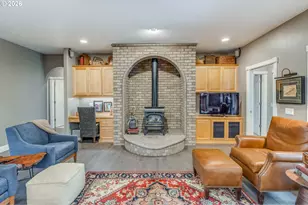 2490 NW Horizon Dr, McMinnville, OR 97128 - Photo 9