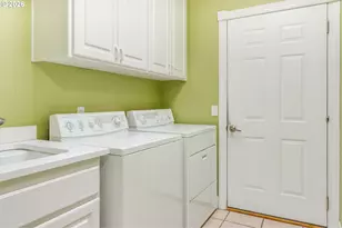 2490 NW Horizon Dr, McMinnville, OR 97128 - Photo 19