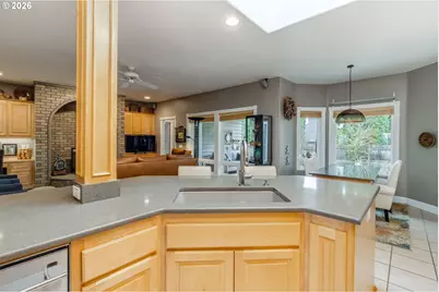 2490 NW Horizon Dr, McMinnville, OR 97128 - Photo 17