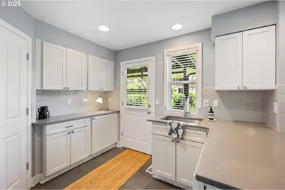 420 S State St, Lake Oswego, OR 97034 - Photo 11