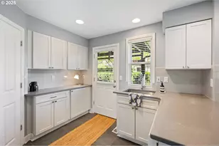 420 S State St, Lake Oswego, OR 97034 - Photo 11