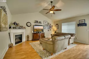 51673 SE 5th St, Scappoose, OR 97056 - Photo 9