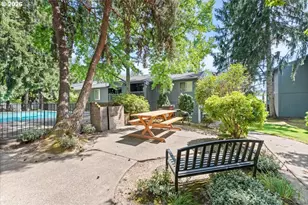 650 SW Meadow Dr, Beaverton, OR 97006 - Photo 13