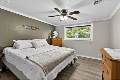 2460 Debra Dr, Springfield, OR 97477 - Photo 15