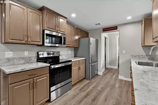 2460 Debra Dr, Springfield, OR 97477 - Photo 11