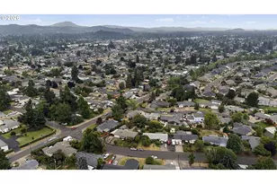 2460 Debra Dr, Springfield, OR 97477 - Photo 41