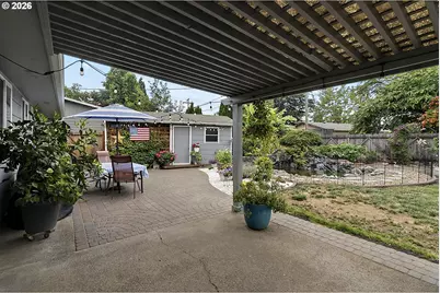 2460 Debra Dr, Springfield, OR 97477 - Photo 33