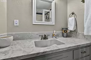 2460 Debra Dr, Springfield, OR 97477 - Photo 21