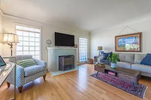 403 W 9th St, The Dalles, OR 97058 - Photo 5
