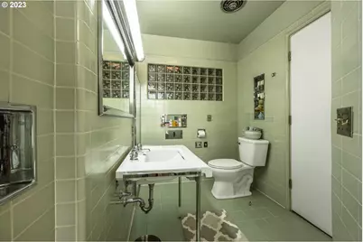 403 W 9th St, The Dalles, OR 97058 - Photo 19