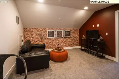 2056 S River Rd, Kelso, WA 98626 - Photo 9