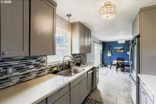 830 SE 214th Ave, Gresham, OR 97030 - Photo 13