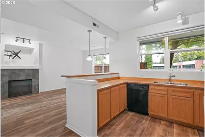 2004 NE Cadbury Ave #105, Hillsboro, OR 97006 - Photo 13