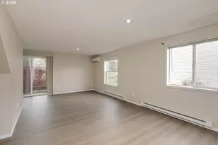 3305 E Vittoria Way, Newberg, OR 97132 - Photo 3