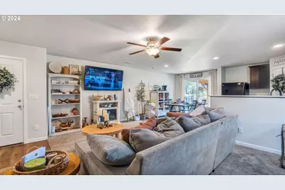 330 Forest Ln, Molalla, OR 97038 - Photo 13