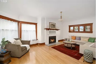 807 SE 28th Ave, Portland, OR 97214 - Photo 9