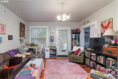 7521 N Gloucester Ave, Portland, OR 97203 - Photo 5