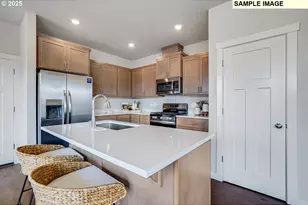 16845 SW Yarra Ln, Tigard, OR 97224 - Photo 5