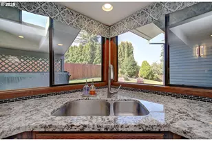 1922 NW 112th Cir, Vancouver, WA 98685 - Photo 13