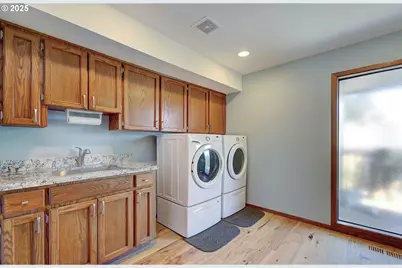 1922 NW 112th Cir, Vancouver, WA 98685 - Photo 15