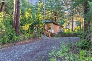 241 16th St, Port Orford, OR 97465 - Photo 5