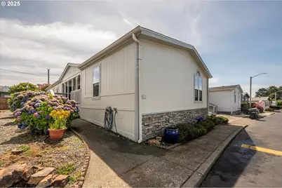 97940 W Benham Ln #4, Brookings, OR 97415 - Photo 1