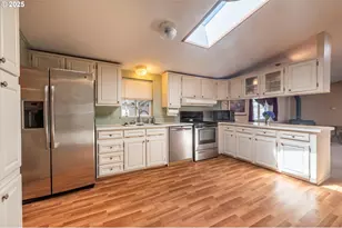 97940 W Benham Ln, Brookings, OR 97415 - Photo 17