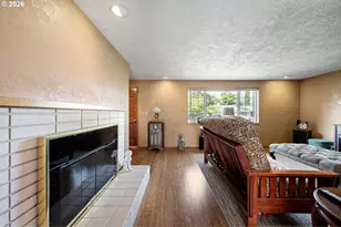 2465 17th St, Springfield, OR 97477 - Photo 9